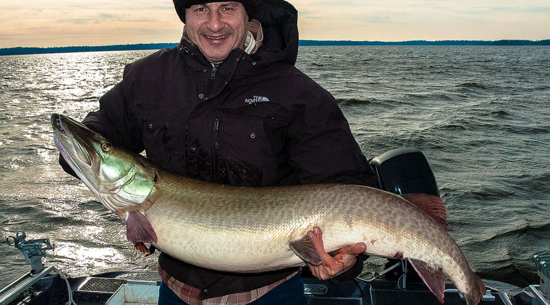 Trophy Musky Time - Joe's 52in Musky - MuskyChasers.com